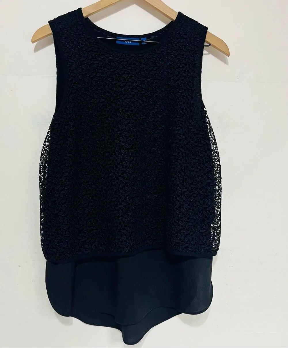 Apt 9 Black Layered Lace Sleeveless Top   Size M